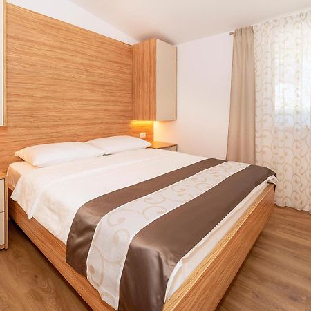 Apartments Kricin II Башка Экстерьер фото